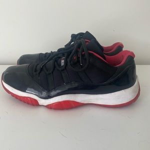 Jordan 11 Retro Low Bred